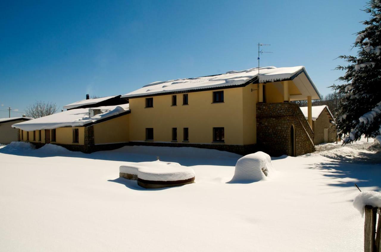 Agriturismo Fiorella Villa Camigliatello Silano Buitenkant foto